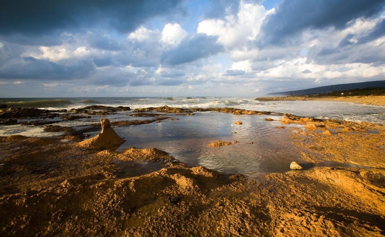 Gesher HaZivAchziv Sea & Sunアパートメント エクステリア 写真
